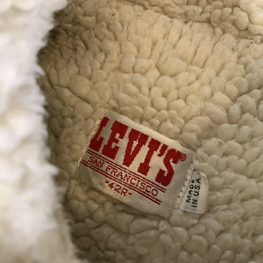 Vintage Levi's Sherpa Trucker Jacket Mens 42R Blue Denim Made USA 80s 70608 0216